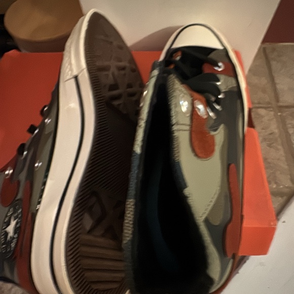 Converse All Stars
Camo Chuck Taylor
 70 High tops “Field surplus” size 7.5 - Picture 9 of 13